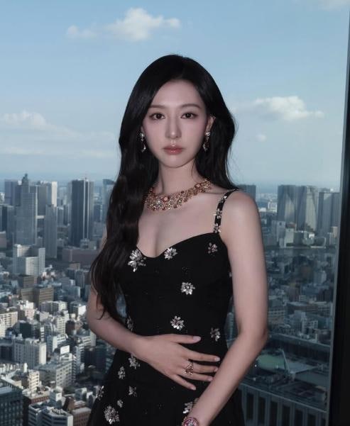 김지원 말라도 너무 마른 근황 놀란 팬들 반응